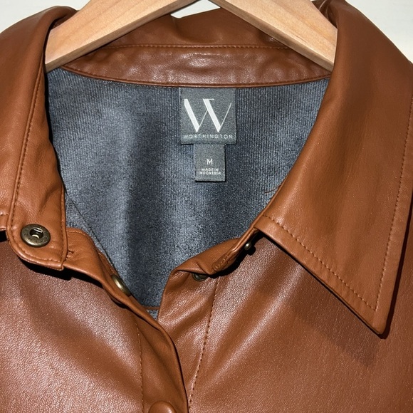 Faux Leather Cropped Button-Up Top - Picture 3 of 6